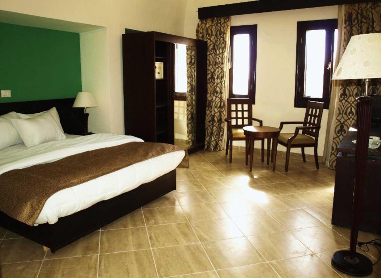 Rohanou Beach Resort Kuszeir Kültér fotó